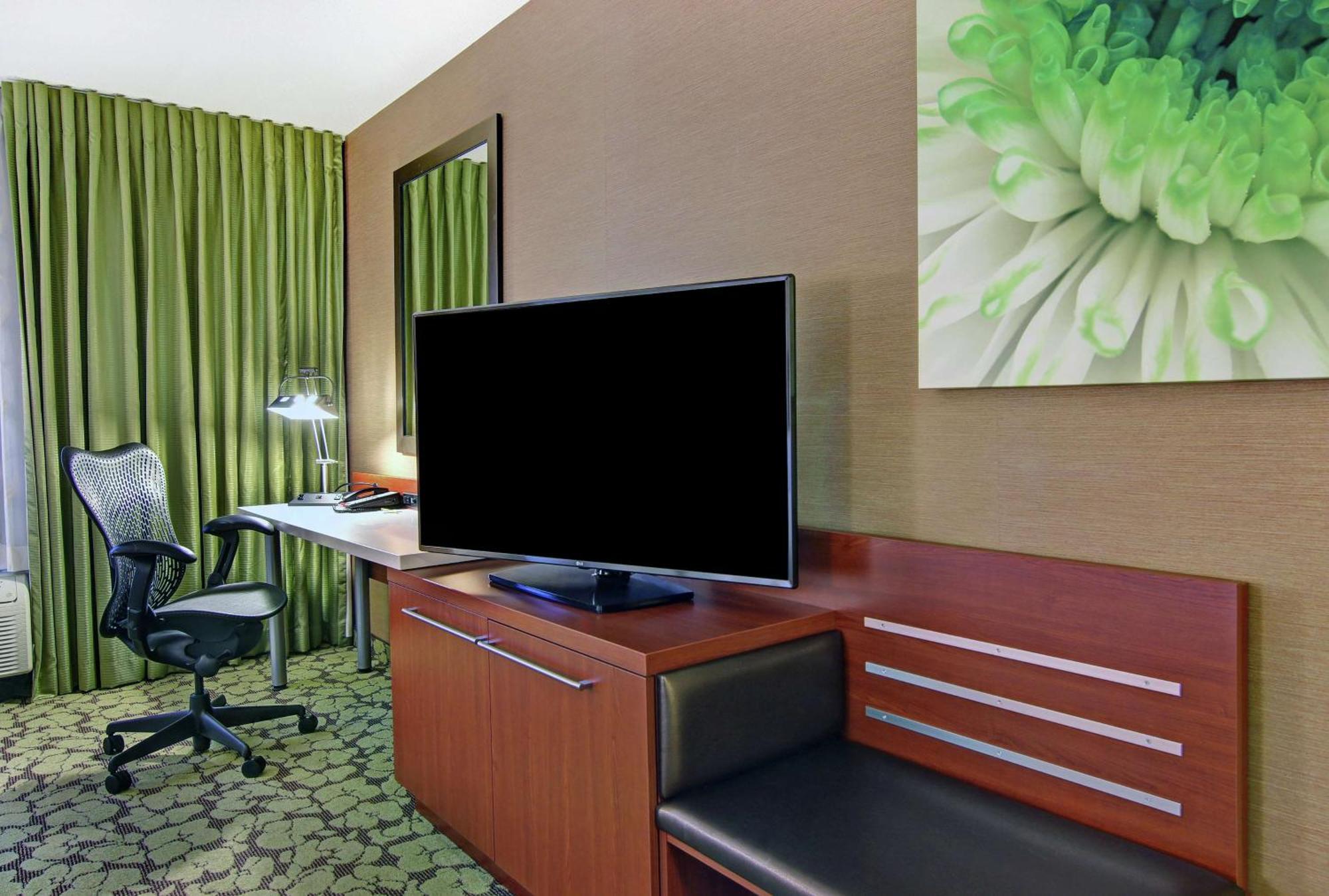 Hilton Garden Inn Toronto/Markham Торнхилл Экстерьер фото