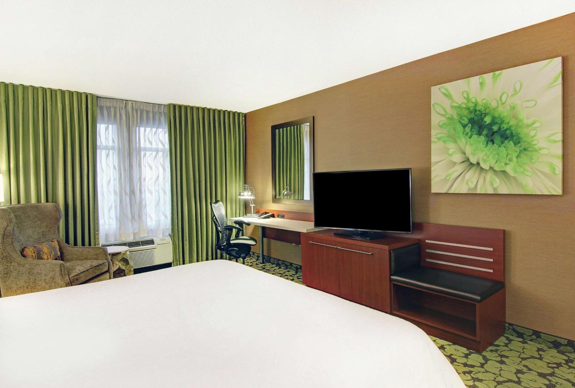 Hilton Garden Inn Toronto/Markham Торнхилл Экстерьер фото